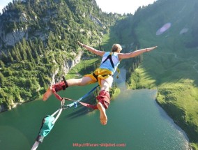 世俱杯直播-控球与防守是否两难？世俱杯控球策略与防守强度对比